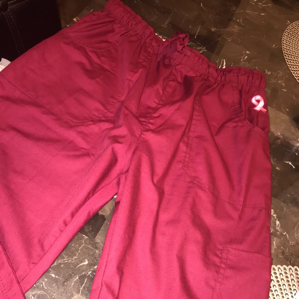 Brand new wine scrub pants❤️
